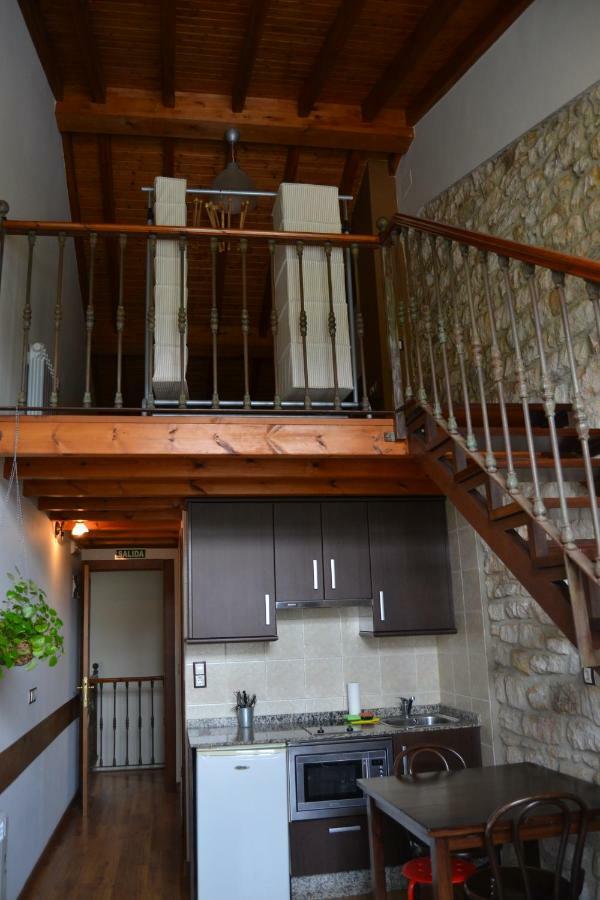 Apartamentos Rurales La Cirigueena Oles Exteriör bild